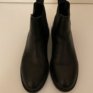 SOLD❗️❗️❗️Steve Madden. Chelsea boots. Black. Size 36.